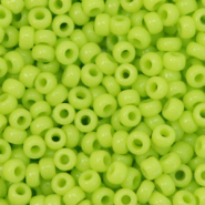 Rocailles Miyuki 8/0 Opaque chartreuse green 8-416