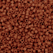 Perline Miyuki Delica 11/0 Opaque sf dyed sienna brown DB-794