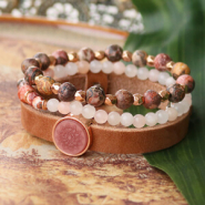 Set di ispirazione Tutorial: ecco come creare bellissimi braccialetti con le nostre perline in pietra naturale