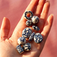 Set di ispirazione Crea gioielli di tendenza con perline in ceramica