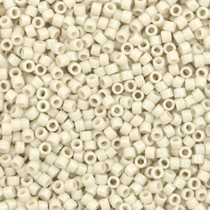 Perline Miyuki Delica 11/0 Opaque luster linen beige DB-261