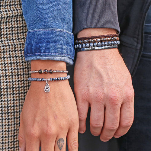 Ecco come creare bracciali supertosti da uomo con perline di vetro e perline di ematite: