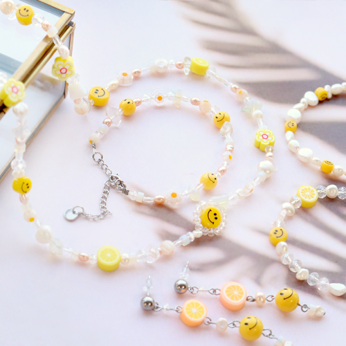 Lasciati ispirare e realizza articoli must have con le nuove perline smiley 