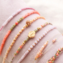Orecchini e bracciali eleganti con nuovi cubi sfaccettati