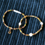 Crea orecchini e bracciali nei colori invernali con perline di vetro rocailles