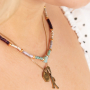 Ecco come creare i bijoux pi&ugrave; belli e alla moda con perline di conchigl