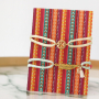Ecco come creare braccialetti personalizzati con lettere e cordoncino di raso: