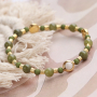 Idee creative per gioielli di tendenza con perline in acrilico in bellissimi colori