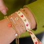 Come presentare orecchini e bracciali in acciaio inossidabile