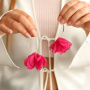 Crea un look unico con orecchini floreali