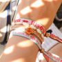 Crea braccialetti unici con nuovi nastri e chiusura a perline scorrevoli