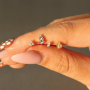 Momento di ispirazione con piercing per orecchio in acciaio inox